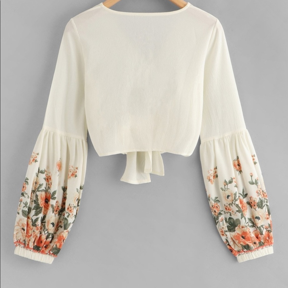 SOLD SOLD SOLD: Long sleeve Hand tie crop top - Picture 2 of 8